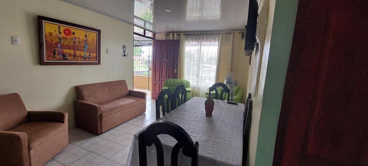 Hostel Casa Marina Puerto Limon Buitenkant foto