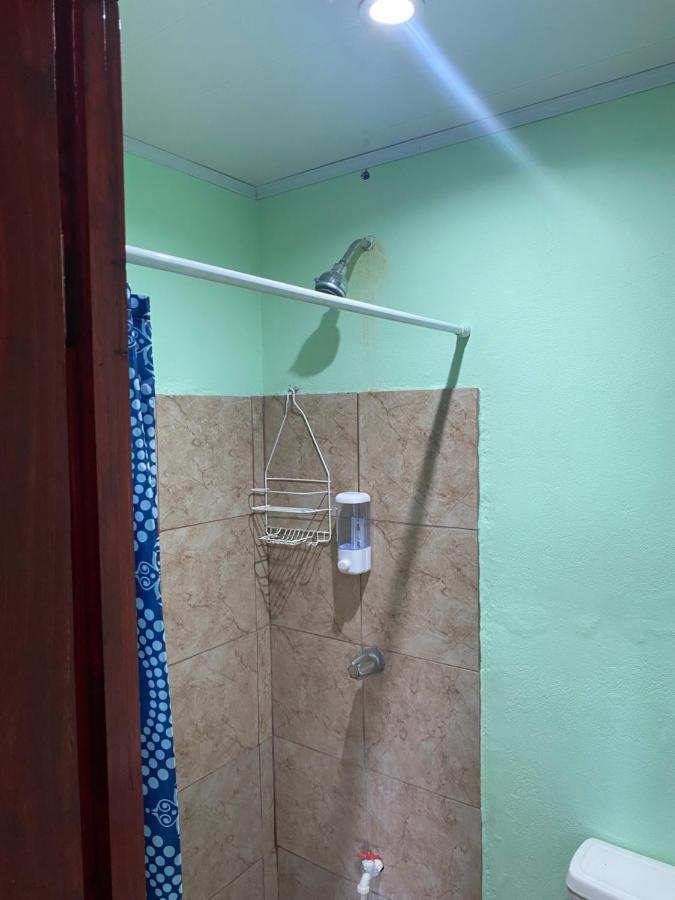 Hostel Casa Marina Puerto Limon Buitenkant foto