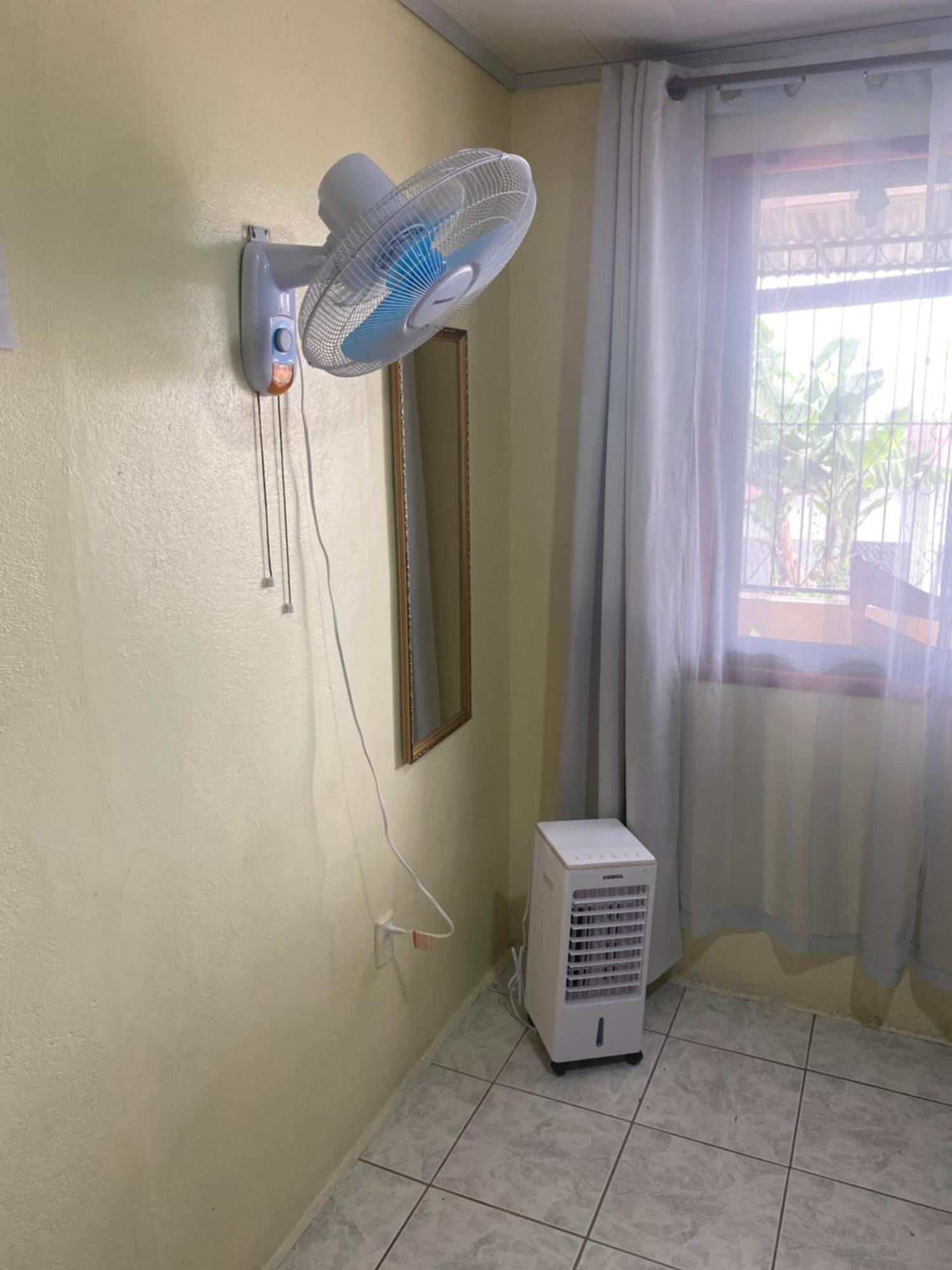 Hostel Casa Marina Puerto Limon Buitenkant foto