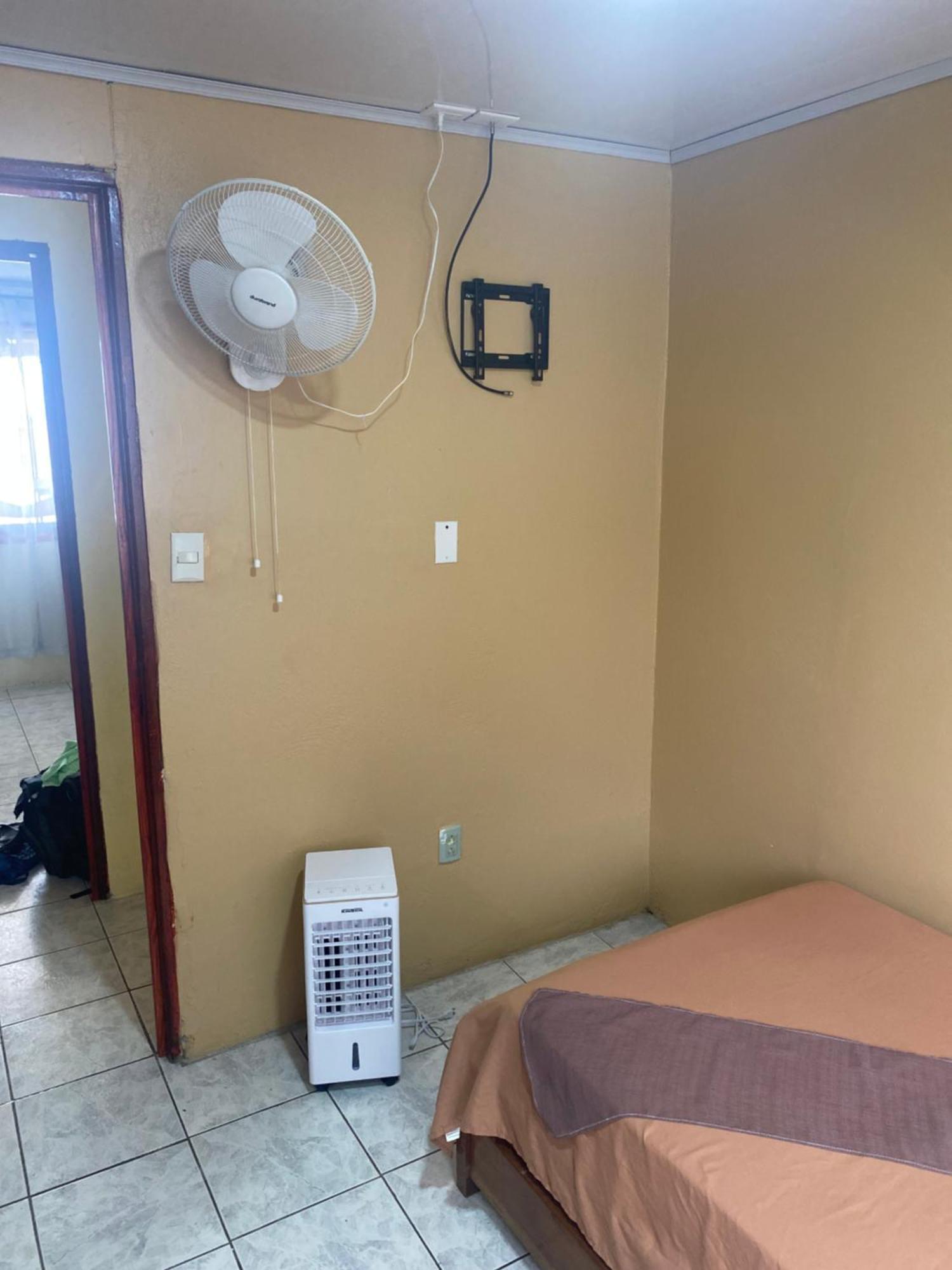 Hostel Casa Marina Puerto Limon Buitenkant foto